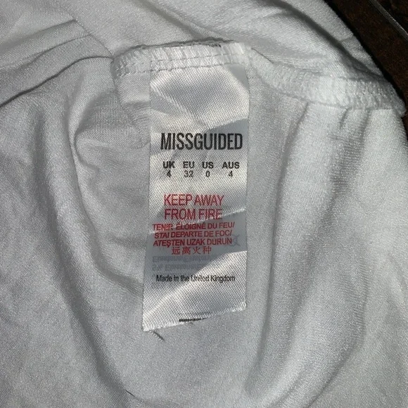 MISSGUIDED COLD SHOULDER TOP - Picture 5 of 5